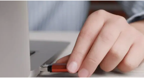 USB.jpeg