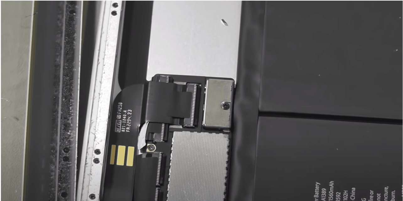 conector - cambiar la pantalla de un iPad 4